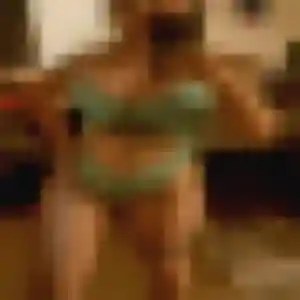 Belle Josephine, 30 ans à Saint-Simon-de-Pellouaille - voir sa photo