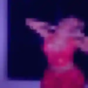 Salome, 35 ans, en ligne à Saint-Victor pour un plan cul