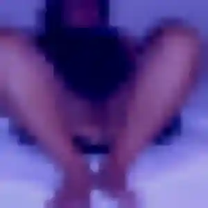 Photo de Nadia à Saint-Vincent-de-Barbeyrargues (22 ans) - plan cul discret