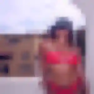 Photo sexy de Huguette, 36 ans à Sainte-Marguerite-sur-Duclair - plan discret
