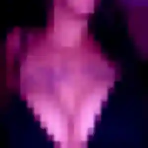 Vicky, 25 ans, connectée à Sainville pour une rencontre coquine