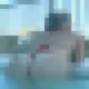 Contacte Nadine, 25 ans à Sallanches en privé