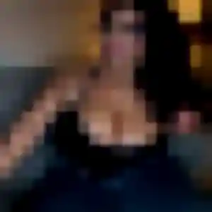 Rejoins Coralie, 24 ans à Salles-d'Aude gratuitement