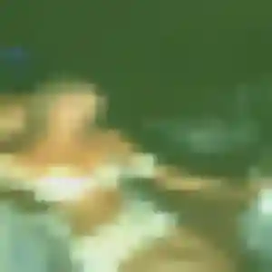 Rejoins Corinne, 22 ans à Salles-sur-Mer en privé
