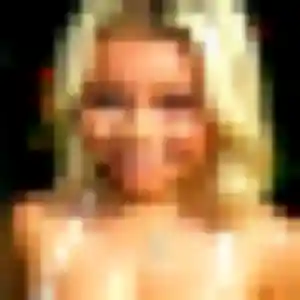 Fatima, 23 ans, connectée à Sardieu pour une rencontre coquine