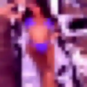 Ophelie, 22 ans, en ligne à Saulgé pour un plan cul