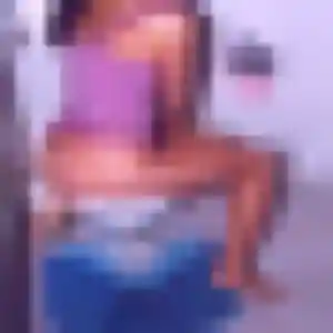 Imane, femme de 27 ans propose plan cul à Sergines