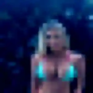 Ulrike, 37 ans, dispo pour plan cul à Sergines