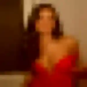 Brunehilde, 33 ans, connectée à Servaville-Salmonville pour un plan cul