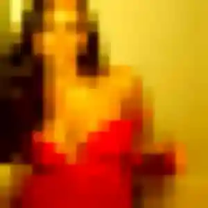 Lucienne, 27 ans, connectée à Siaugues-Sainte-Marie pour une rencontre coquine