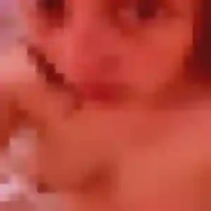 Emmanuelle, fille de 40 ans cherche plan cul à Soulgé-sur-Ouette