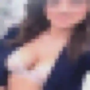 Photo de Augustine à Souligné-Flacé (44 ans) - plan cul anonyme