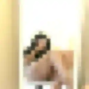 Rejoins Jeanne, 26 ans à Souprosse en privé