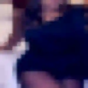 Gladys, 25 ans, en ligne à Tarascon pour une rencontre coquine