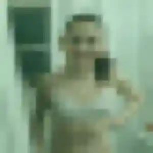 Laure, 27 ans, dispo pour plan cul à Taulignan