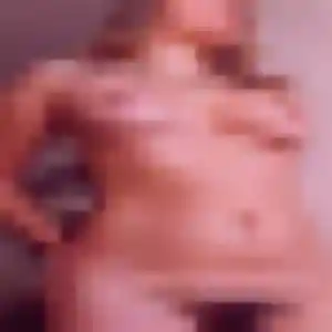 Découvre Yasmina, 39 ans à Terres de Bord en privé