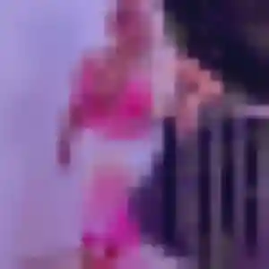 Kenza, fille de 29 ans cherche plan cul à Theizé