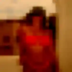 Delphine, fille de 23 ans veut plan cul à Thiverny