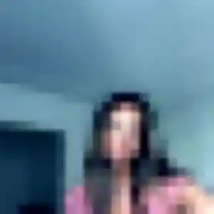Dana, 32 ans, connectée à Thizy-les-Bourgs pour une rencontre coquine