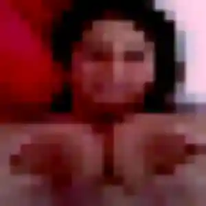 Magalie (34 ans) à Thoiry propose un plan cul maintenant