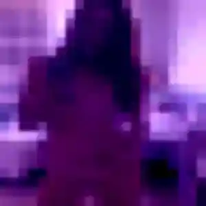 Albane, 32 ans, en ligne à Treffiagat pour une rencontre coquine