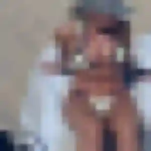 Photo sexy de Albertine, 33 ans à Uxem - rencontre sans lendemain