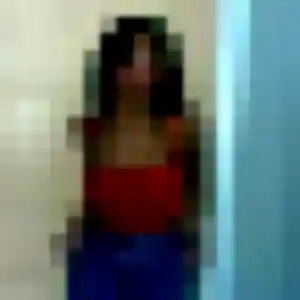 Adelaide (40 ans) à Uzerche cherche une rencontre maintenant