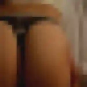Rejoins Nathalie, 33 ans à Uzès gratuitement