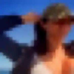 Rejoins Amel, 27 ans à Val d'Erdre-Auxence en privé
