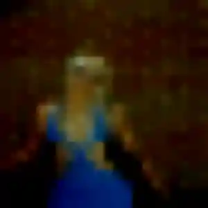 Charmante Aisha, 35 ans à Val-de-Saâne - voir sa photo