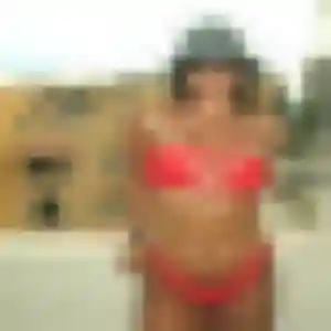 Nicole, 37 ans, en ligne à Valdoie pour un plan cul