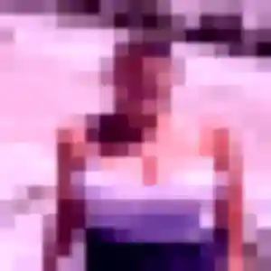 Romina, 43 ans, en ligne à Vallon-en-Sully pour une rencontre coquine