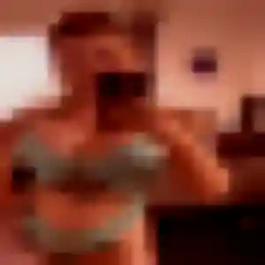 Emmanuelle, 45 ans, connectée à Valorbiquet pour une rencontre coquine