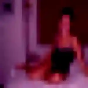 Irene, fille de 22 ans propose plan cul à Valsonne