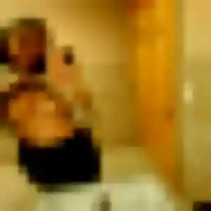 Anna, 40 ans, dispo pour plan cul à Varetz