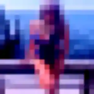 Photo de Berengere à Vaux-sur-Mer (34 ans) - plan cul discret
