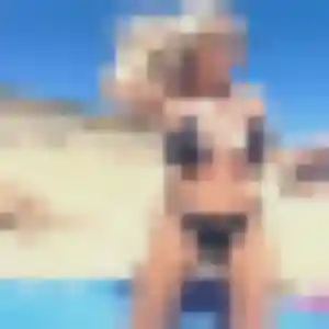 Nina (22 ans) à Venoy cherche une rencontre ce soir