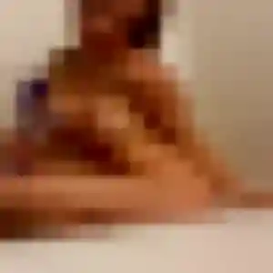 Emilie, femme de 34 ans propose plan cul à Verzy