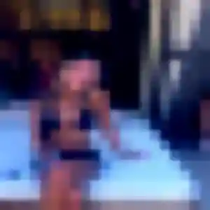 plan cul à Veyras : photo de Isabelle, 43 ans - accès libre