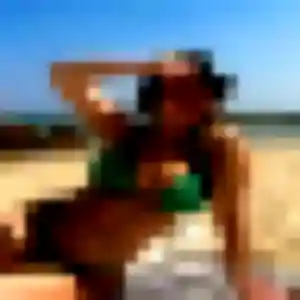 Photo de Juliette à Vienne-en-Val (22 ans) - plan cul gratuit