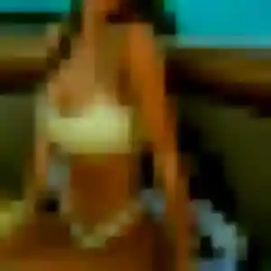 Photo de Myriam à Villecomtal-sur-Arros (36 ans) - plan cul anonyme