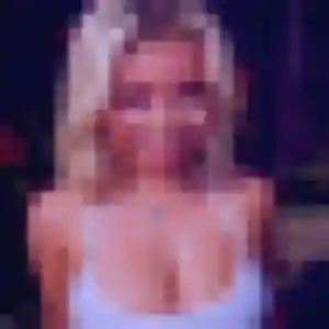Ulrike, 30 ans, disponible à Villecroze pour une rencontre coquine