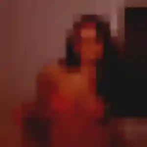 Heloise, 35 ans, en ligne à Villedieu-les-Poêles-Rouffigny pour une rencontre coquine