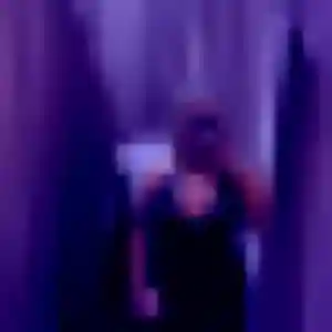 Charmante Ines, 25 ans à Villefranche-de-Lonchat - la contacter