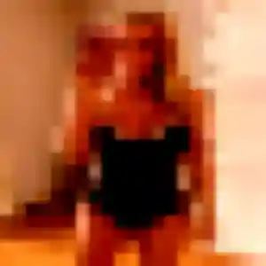 Geneve, 22 ans, disponible à Villejust pour une rencontre coquine
