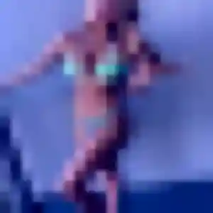 Valerie, 32 ans, en ligne à Villereau pour une rencontre coquine