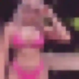 Rejoins Constance, 32 ans à Villy-Bocage gratuitement