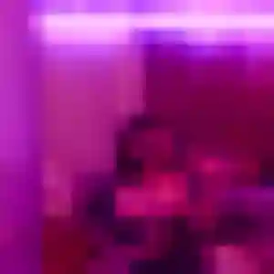 Rejoins Juliette, 27 ans à Vire Normandie en t'inscrivant