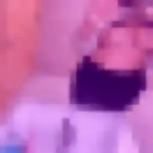 Contacte Urielle, 27 ans à Vireux-Wallerand en privé