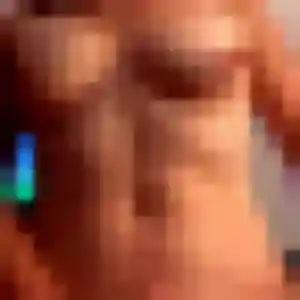Flavie, 28 ans, en ligne à Vouvray pour une rencontre coquine
